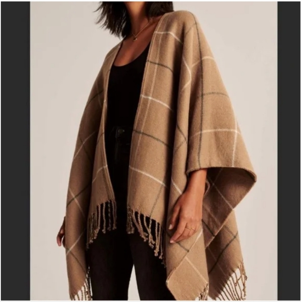 Abercrombie & Fitch Plaid Fringe Wrap/Shawl/Poncho